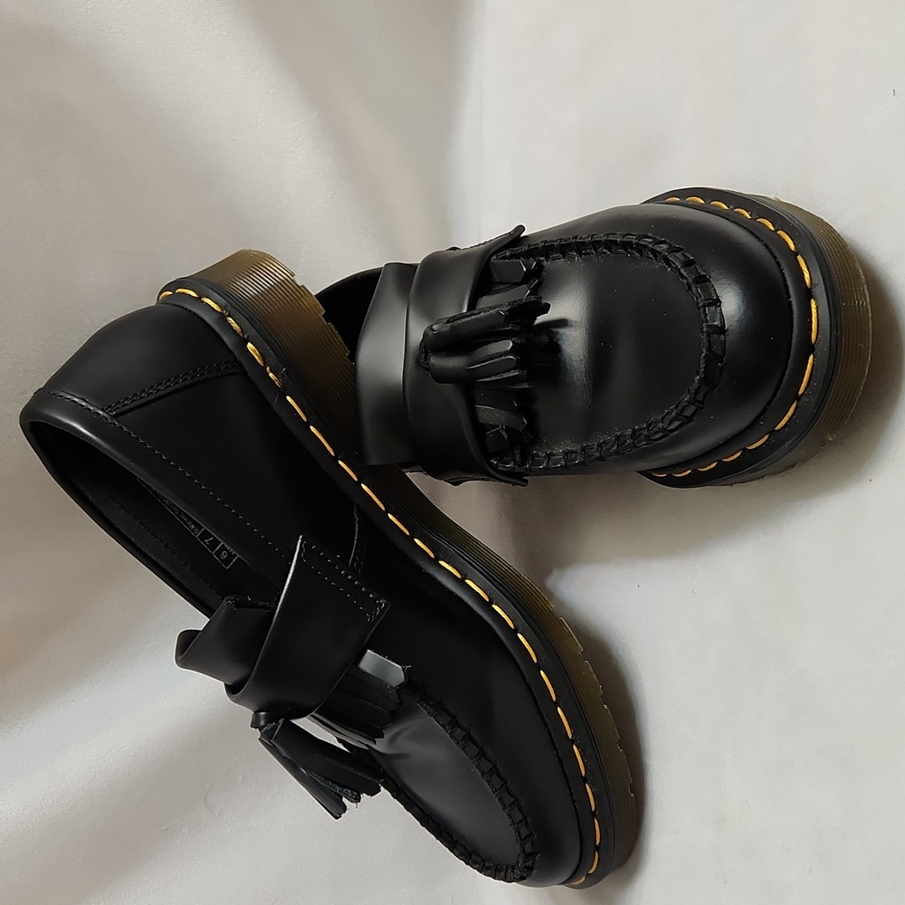 Dr. Martens Adrian Tassel Leather Casual Black Loafers (Uni M Size 7, W Size 8) - Picture 8 of 14